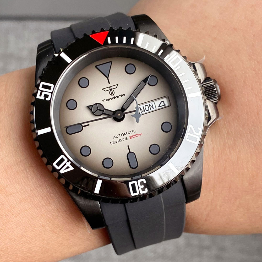 Tandorio 200m wasserdicht nh36 – Rubber Strap Diver Bewertung und Preis